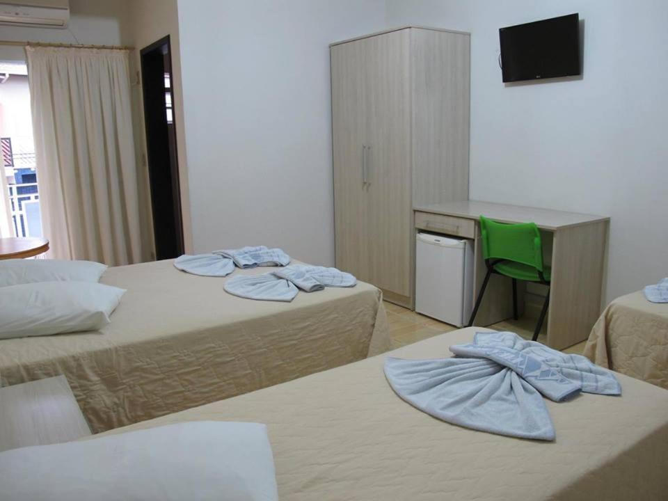 Hotel Piramide Eldorado Buitenkant foto